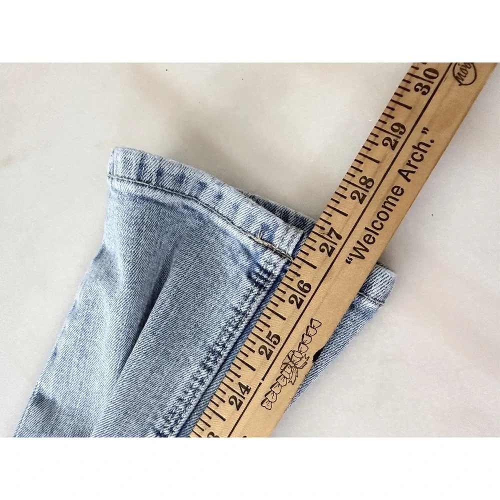 Garage Denim‎ Straight  Distressed Jeans Women's Sz 1 Light Wash Thrashed Grunge